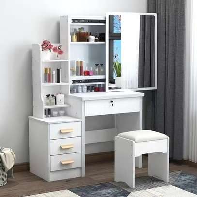 Dressers:Vanity Bedroom Dressing Table In Kiamokama image 8