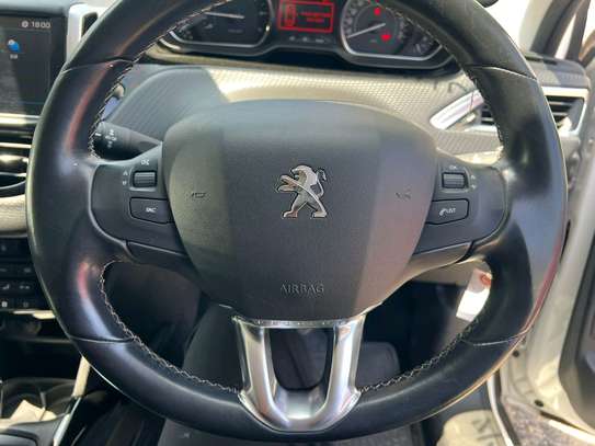 Peugeot 2008 2019 model image 14