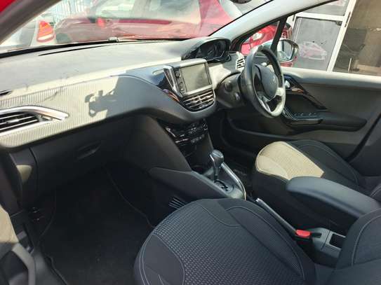 Peugeot 208 on sale image 2