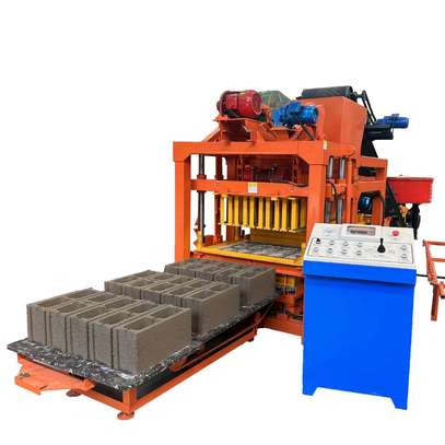 Semi-automatic Cabro/block making machine image 3