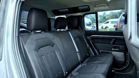 2020 Land Rover defender 110 image 7