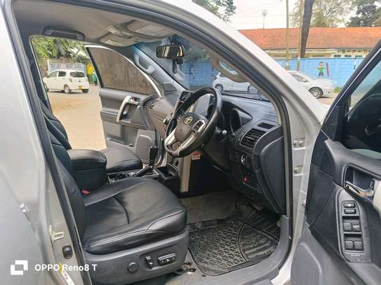 LAND CRUISER PRADO TXL DIESEL J150 SERIES image 7