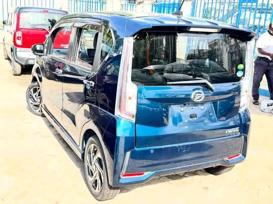 Daihatsu move custom image 8