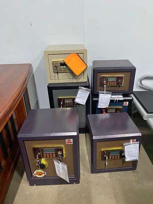 85Kgs Fireproof Safe Box image 4