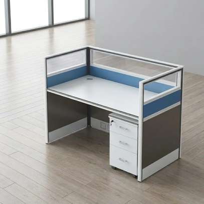 Office Workstation; Modern One Way Office Workstation image 8