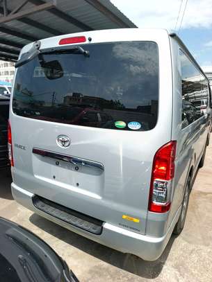 Toyota Hiace petrol 2018 image 6