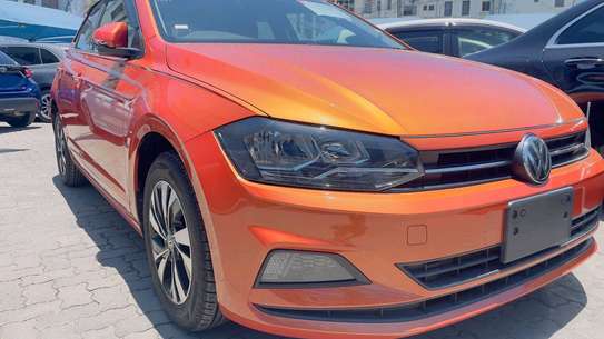 Volkswagen polo 2018model image 3
