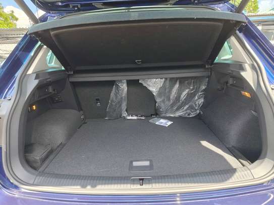 Volkswagen Tiguan Diesel engine 2020 Sunroof image 12