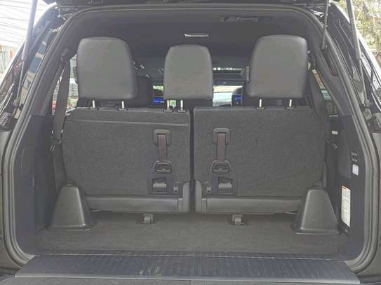 2020 Lexus LX570 image 10