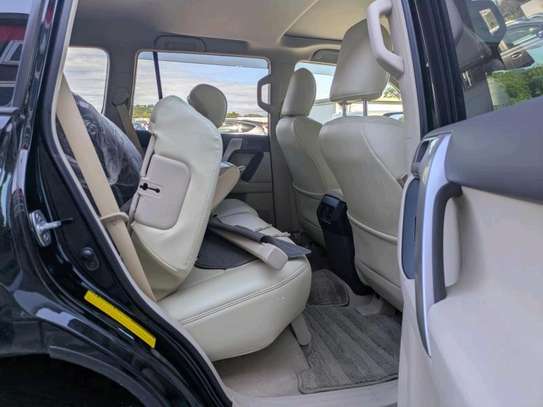 Toyota Landcruiser Prado TX 2019 model image 6