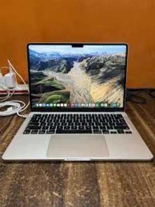 Macbook air m4 2025, 16gb,256 image 6