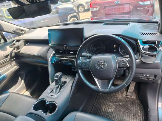 Toyota Harrier Moonroof 2020 4WD image 9