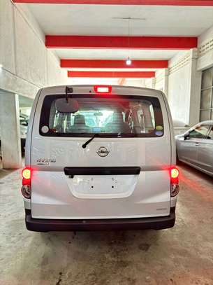 Nissan NV200 Silver 2019 image 8