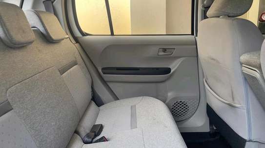 Toyota passo 2018 image 2
