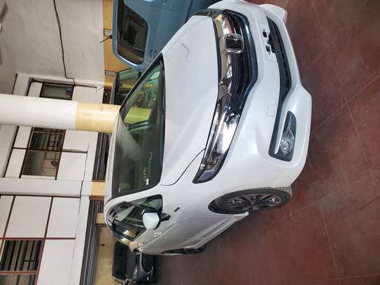 Honda fit shuttle hybrid image 8