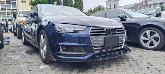 Audi A4 Quattro TFSI Blue 2018 image 2