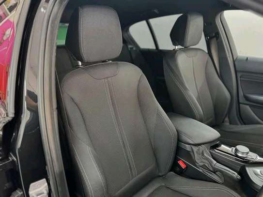 BMW 118i Black 2018 image 8