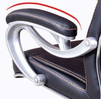 Office Chair: Premium Swivel Leather Office Seat image 3