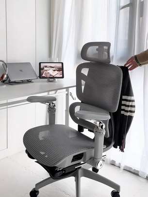 Full Mesh Ergonomic Chair image 7