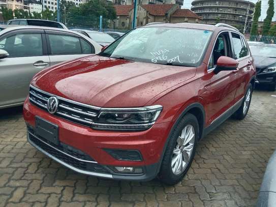 Volkswagen Tiguan Redwine 2018 image 4