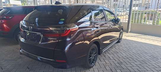 Honda Fit shuttle Hybrid purple 2019 image 11