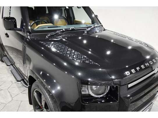 2022 LAND ROVER DEFENDER 110X D300 image 4