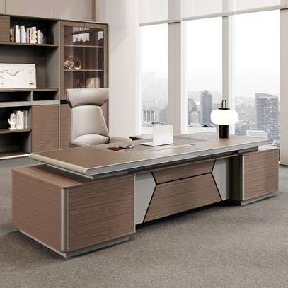 2.4 Meters Executive L-shaped Desk image 3