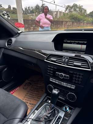 Mercedes C200 Avantgarde image 7