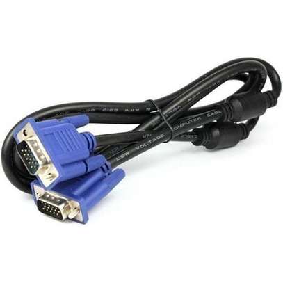 Durable VGA Cable for Monitors and Projectors image 2