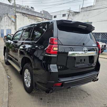 Toyota Prado 2019 Black SUV Spacious Reliable image 11
