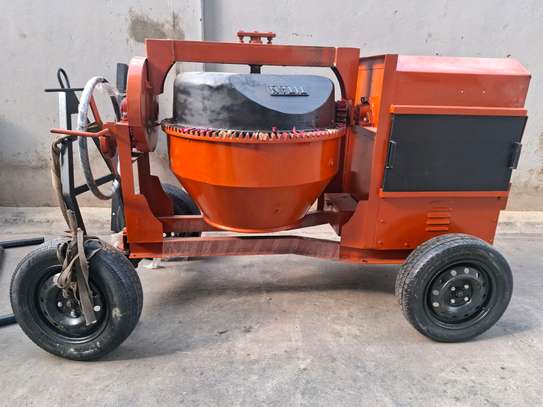 Concrete Mixer 500L Titan Indian Diesel Engine image 2