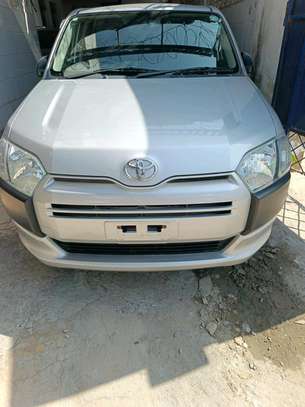 Toyota probox F xtra image 2