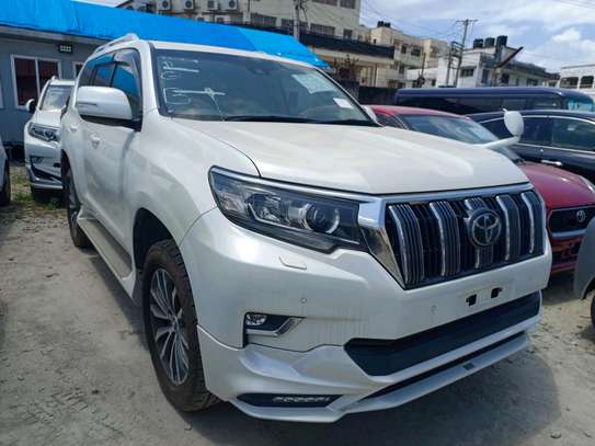 Toyota Land cruiser prodo tx 2019 model image 2