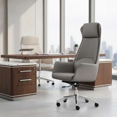 Executive Chairs : High-back Leather Boss Chair image 2