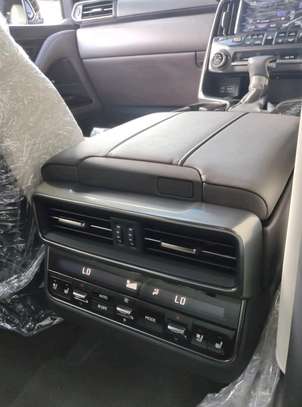 Lexus Lx600 SPORT Grey 2023 image 6