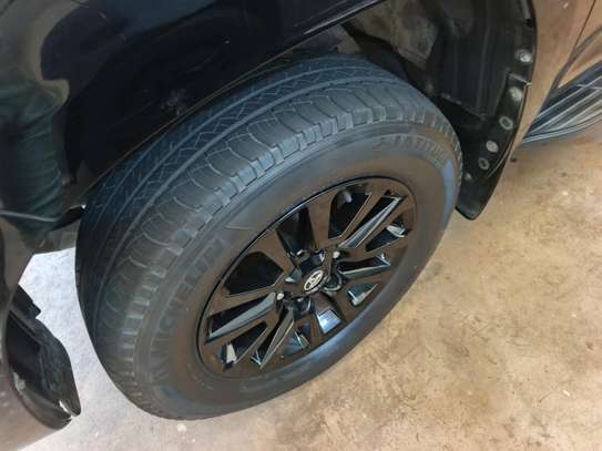 Toyota land cruiser Prado Diesel image 12
