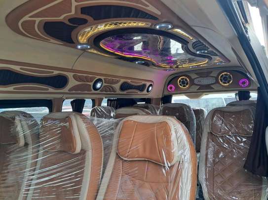 Toyota Hiace 9L Manual Diesel engine 2018 White image 7