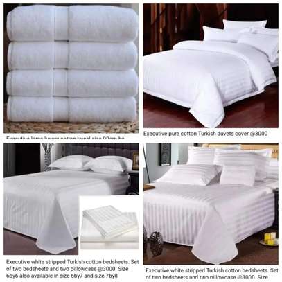 Executive white cotton duvets covers / bedsheets image 4