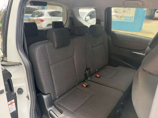 Toyota sienta hybrid 2020 image 8