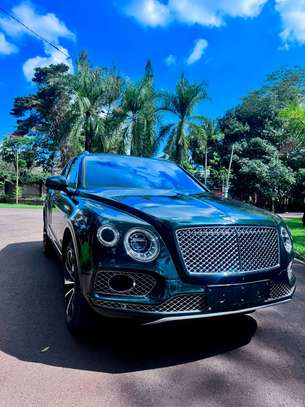 2019 Bentley bentayga image 7