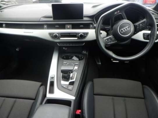 2019 AUDI A4 image 4