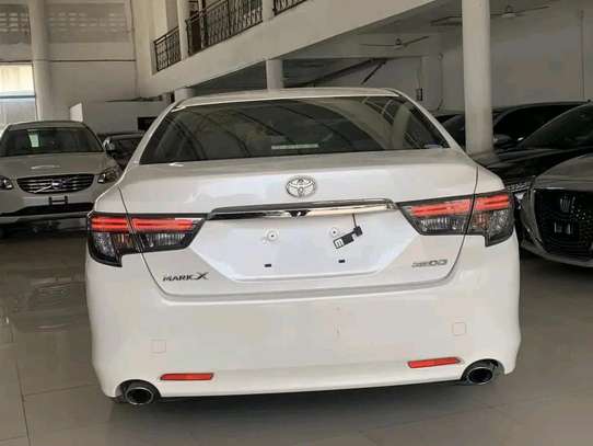 Toyota mark x pearl image 10