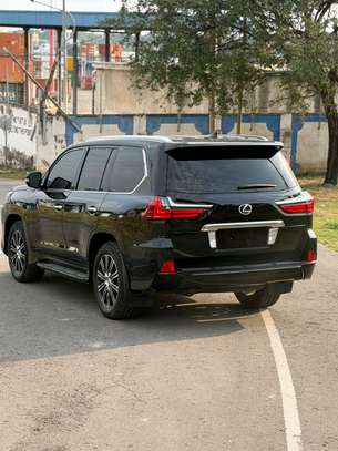 LEXUS LX570 PETROL 2015MODEL SUNROOF image 5