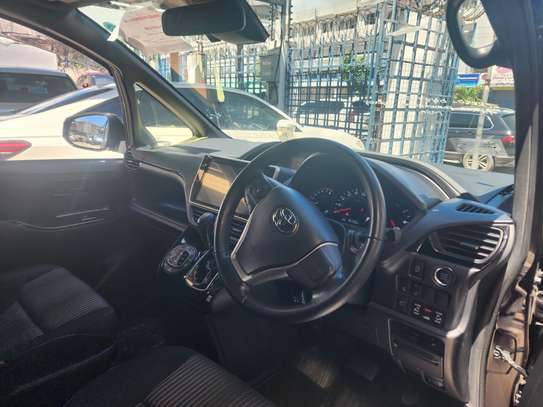 Toyota Noah 7-Seater purple Automatic Van 2019 image 12
