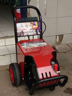 WINDSOR ELECTRIC HIGH PRESSURE WASHER. image 2