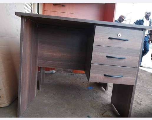 Office desk plus office chair image 10