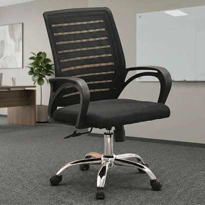 Office Chair: Swivel Mesh Office Chair In Magenche image 3