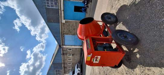 Titan Concrete Mixer – Heavy Duty Construction Mixer image 3