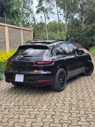 2018 porche macan GTS image 9