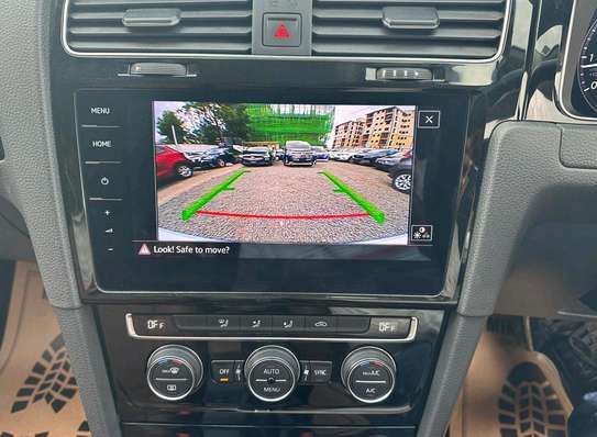 Volkswagen Golf MK7.5 White color 2019 Model. image 3